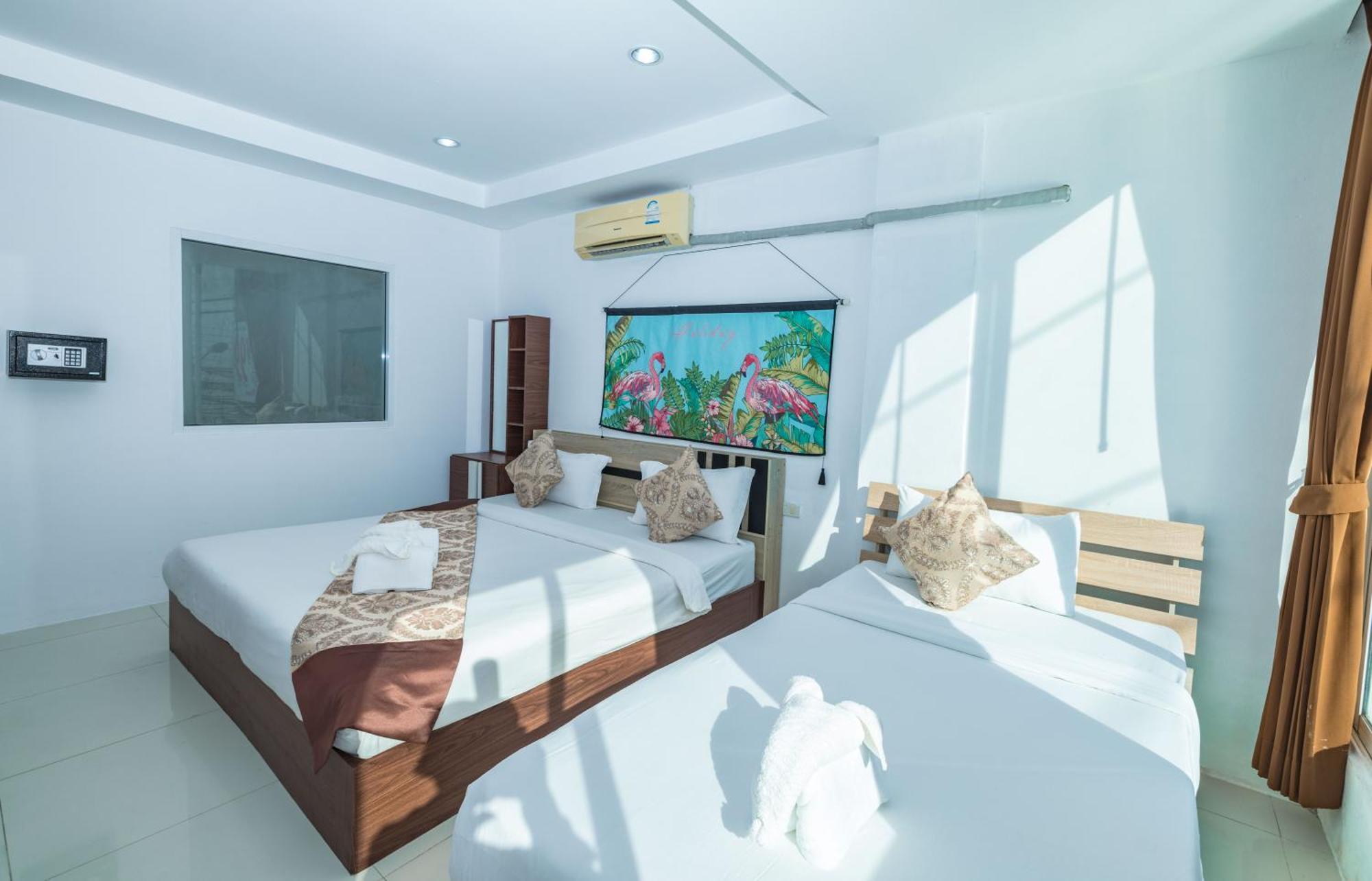 Happy 99 Guest House Patong Bagian luar foto