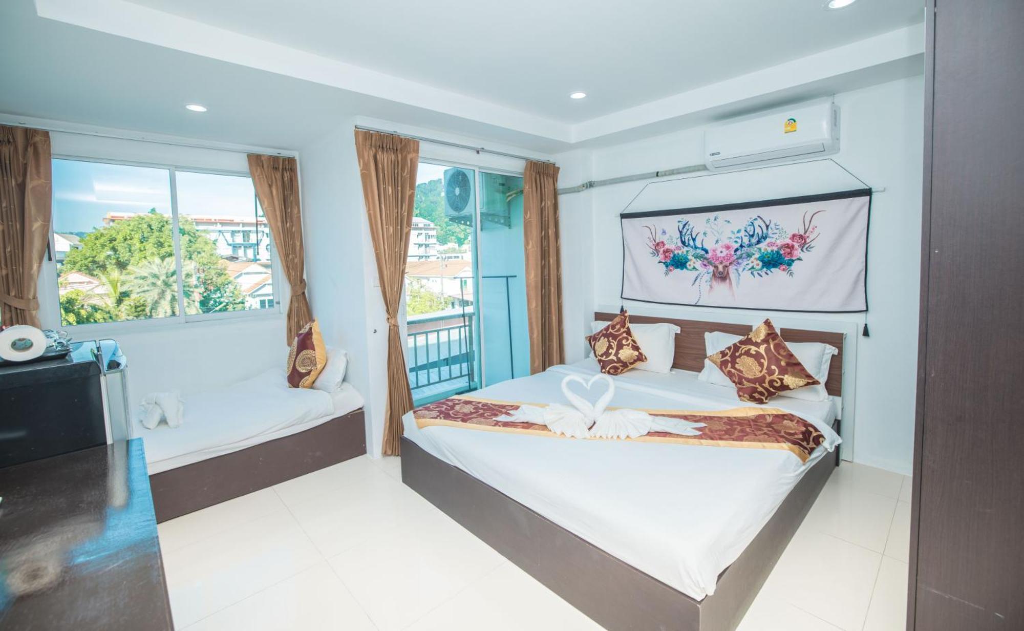 Happy 99 Guest House Patong Bagian luar foto