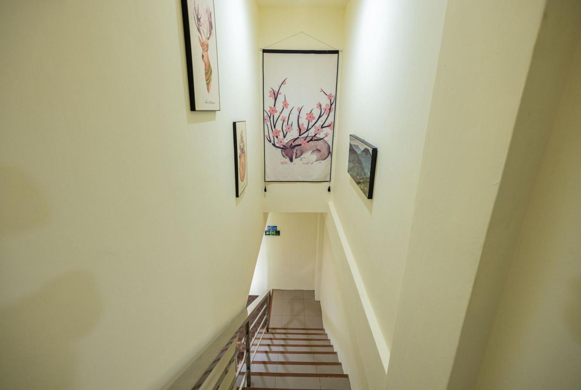 Happy 99 Guest House Patong Bagian luar foto