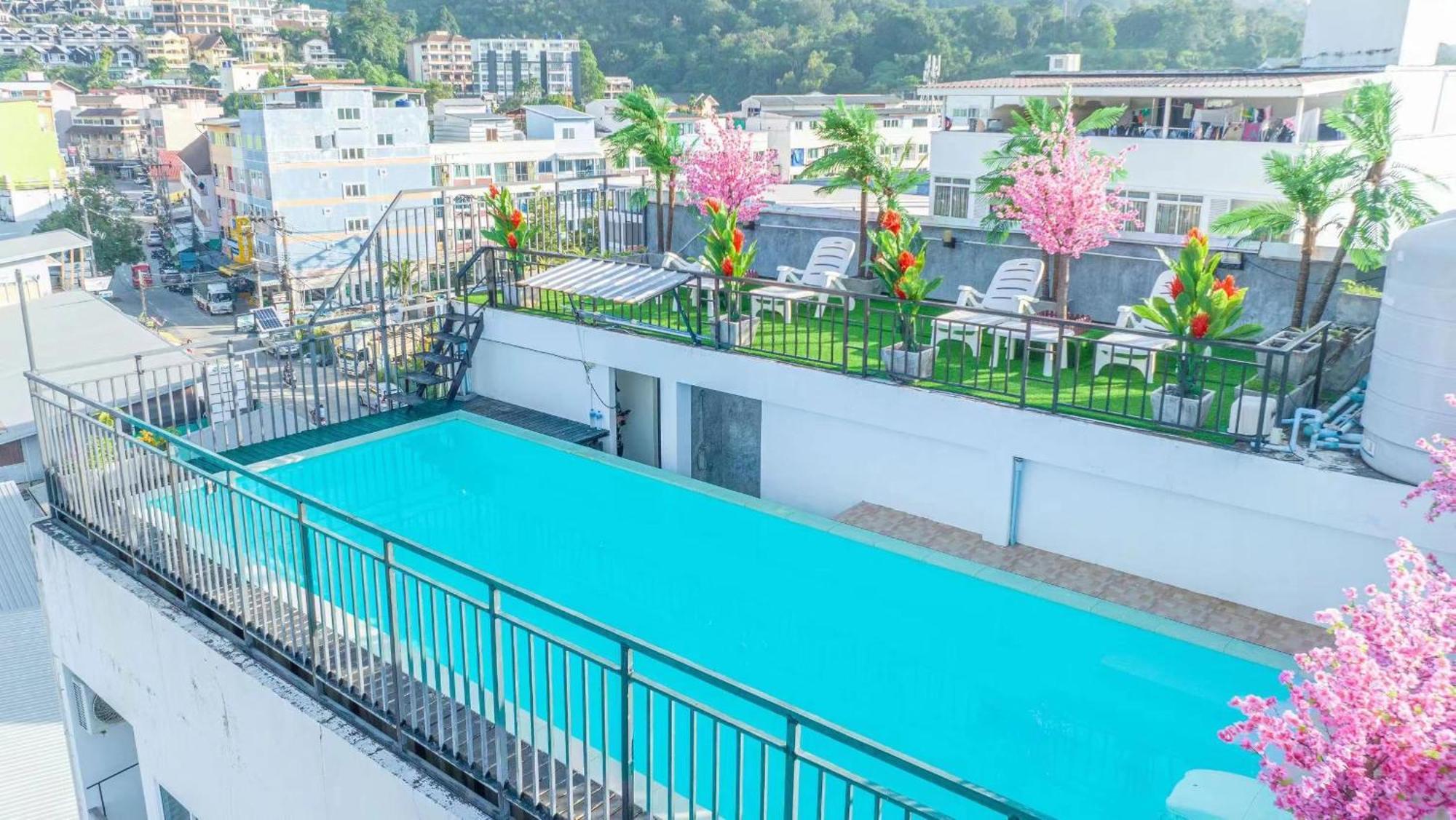 Happy 99 Guest House Patong Bagian luar foto