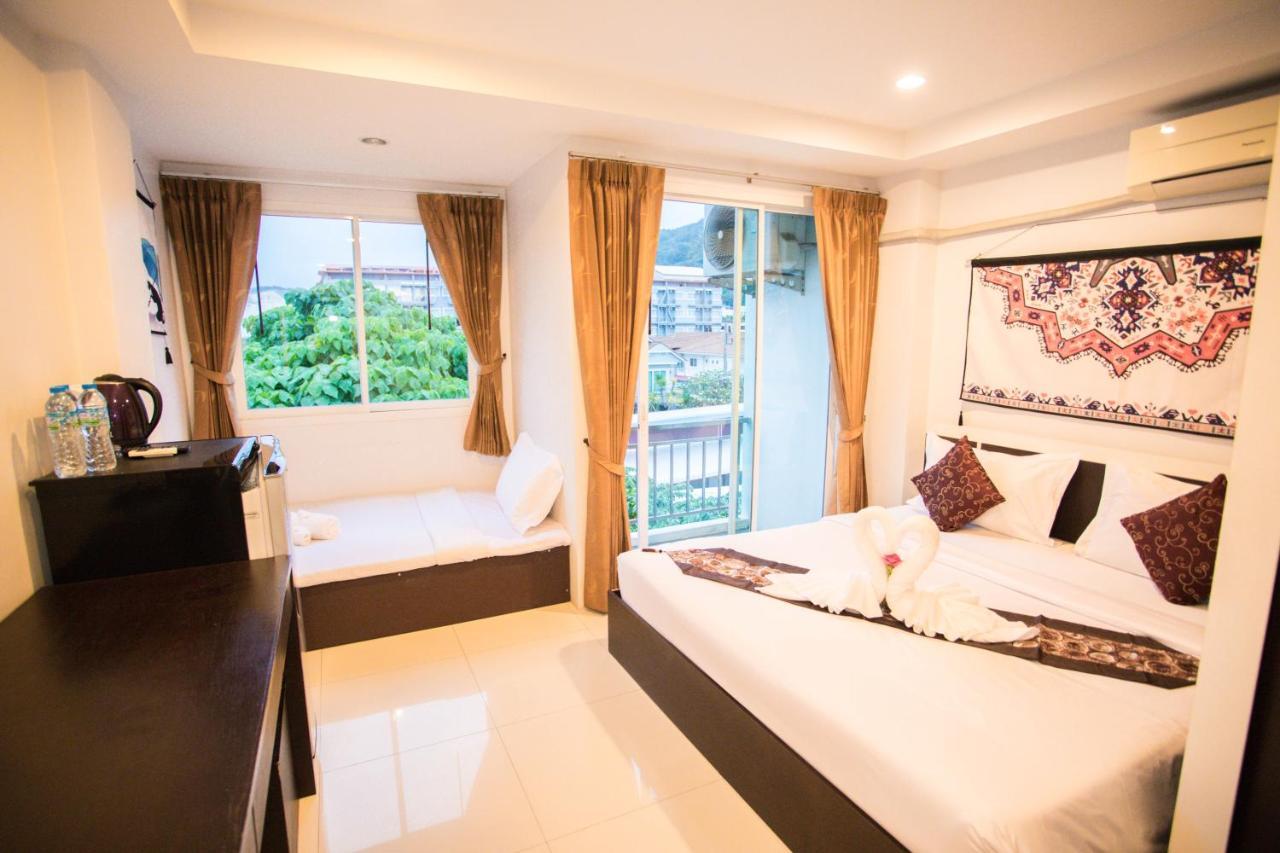 Happy 99 Guest House Patong Bagian luar foto